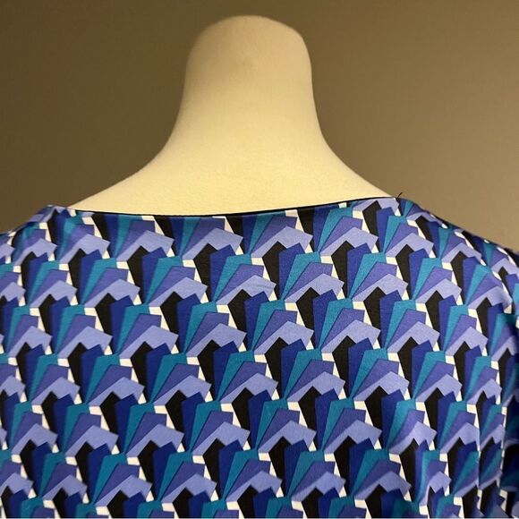 Fashion Bug Short Sleeve Geometric Fake Wrap Plus Size Dresses Size 2X - Picture 8 of 15